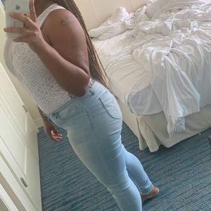 Meet your Posher, Myaa